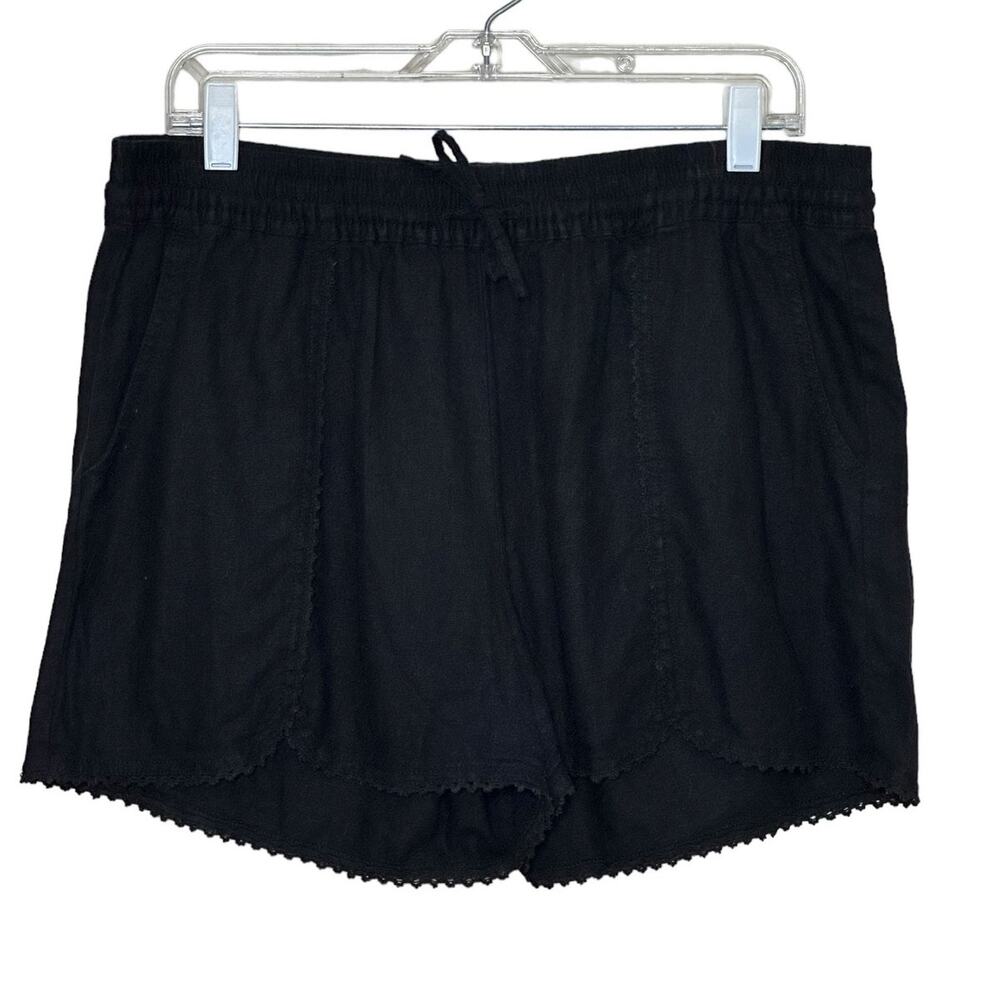 Susina black pull on front tie shorts size Large